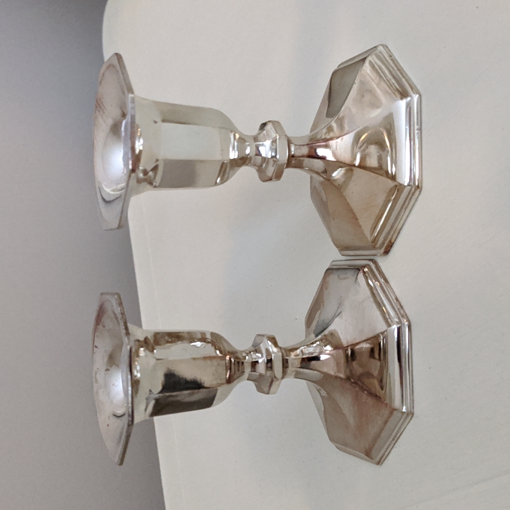 Silver-Colored Candlestick Holders (Set of 2)